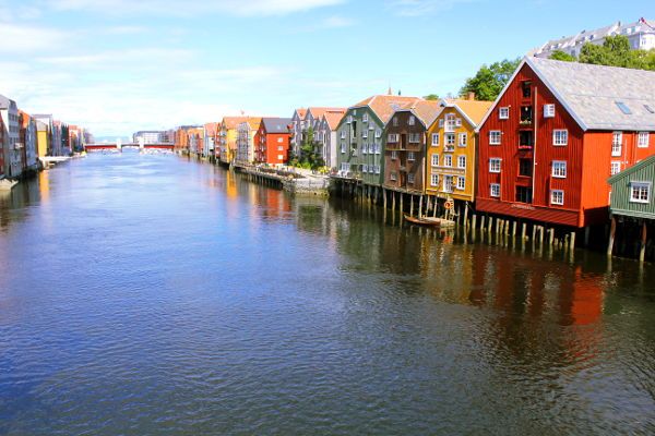 Trondheim City Walk - View on the wharves