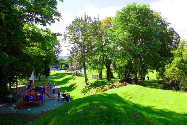 Tour for kids to playground at Marinen in Trondheim